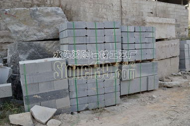 水头托板与延平路口石材厂家路沿石产品展示之二 砖机托板应用与优势